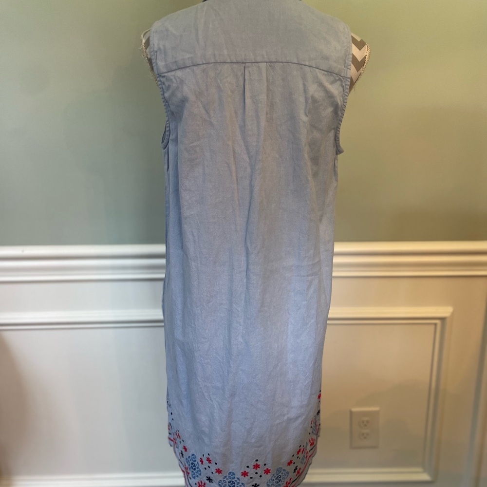 TOMMY HILFIGER Sleeveless Light Blue Embroidered Hem Dress Size Large - Picture 5 of 8